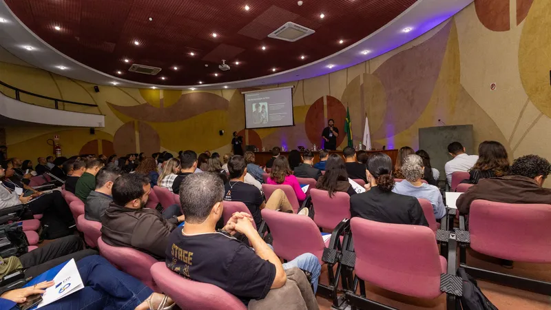CDL Vitória promove evento com a Meta para capacitar MPEs no uso de IA e marketing digital