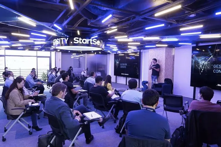 Varejotech 2025 antecipa tendências e prepara líderes do setor para a disrupção invisível