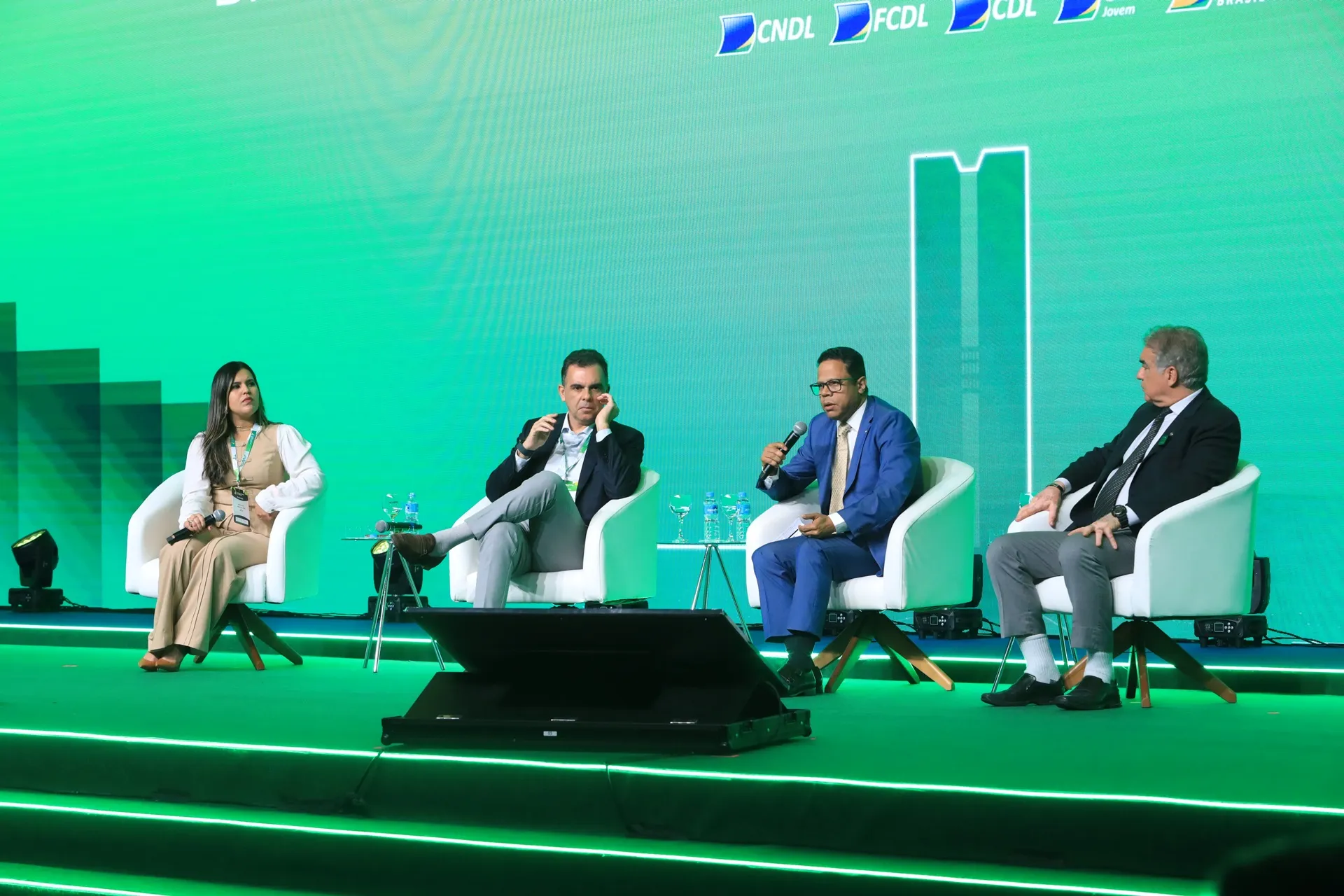 Frente Parlamentar do Comércio e Serviços apresenta conquistas e prioridades durante o Fórum Nacional do Comércio