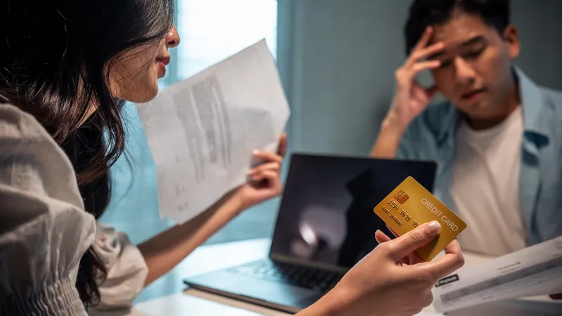 Empréstimos, venda de bens e cartão alheio: 28% recorrem ou cogitam medidas extremas para apostar