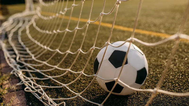 Jogo entre Brasil e Marrocos deve movimentar bares e supermercados em todo o país