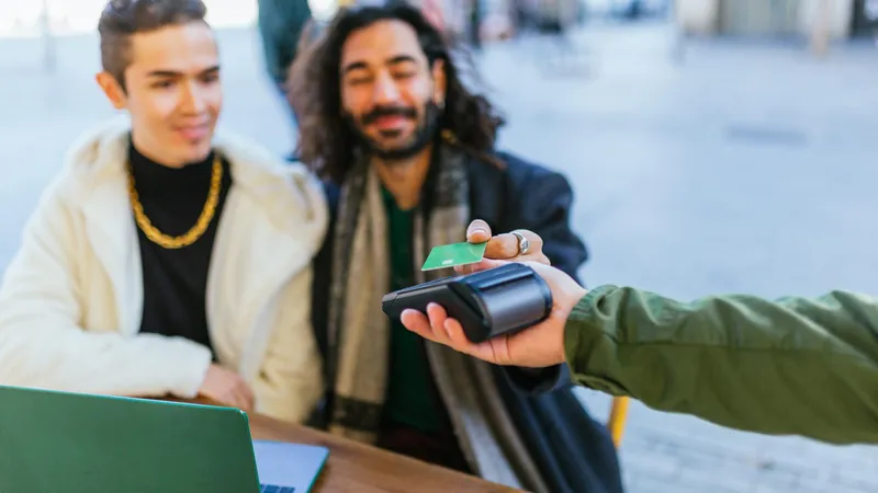 Comércio agêntico exige dados estruturados e pagamentos tokenizados no Fórum E-Commerce Brasil 2026