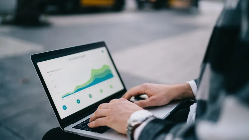 O que analisar antes de investir dinheiro em tráfego, equipe ou mentoria