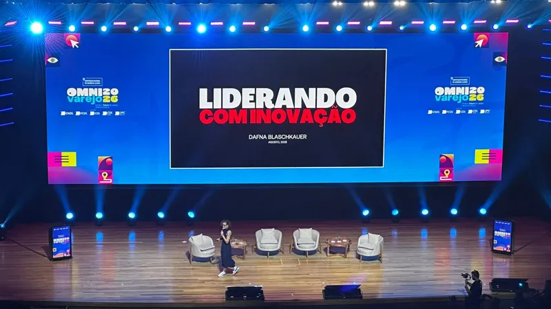 Dafna Blaschkauer mostra no OmniVarejo 2026 por que liderança vai além de bater metas